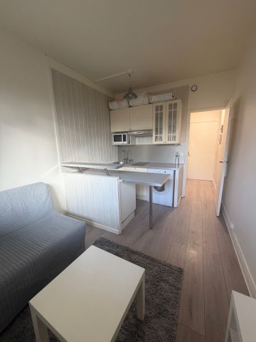 Location Appartement 1 pièce 16m² VERSAILLES 78000 - Photo 2