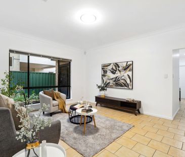 Large Family Home With Solar - Photo 4