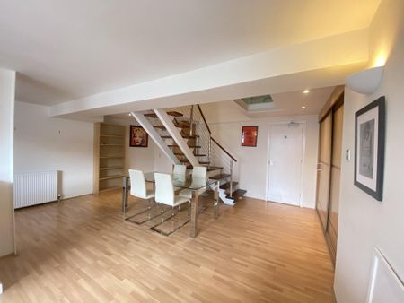 2 bedroom penthouse to rent - Photo 4