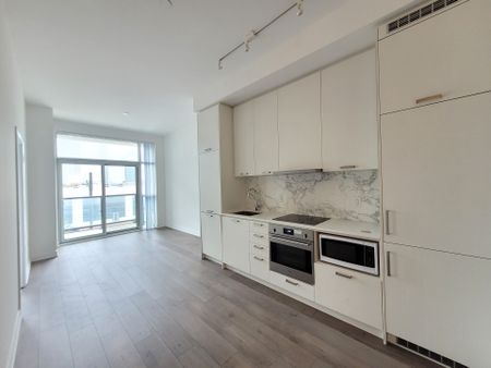 For Lease - 38 Honeycrisp Crescent Unit# 316, Vaughan, Ontario - Photo 2