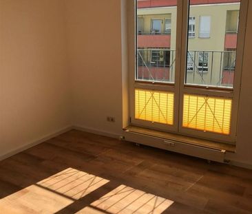 Moderne 2-Zim.-Whg. mit Aufzug im Herzen von Coswig! - Photo 1