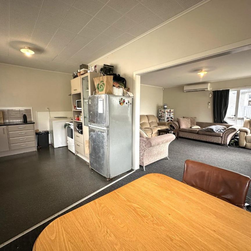 Student dream - seven-bedroom central rental - Photo 1