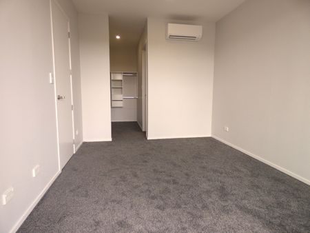 Best Apartment - Photo 2