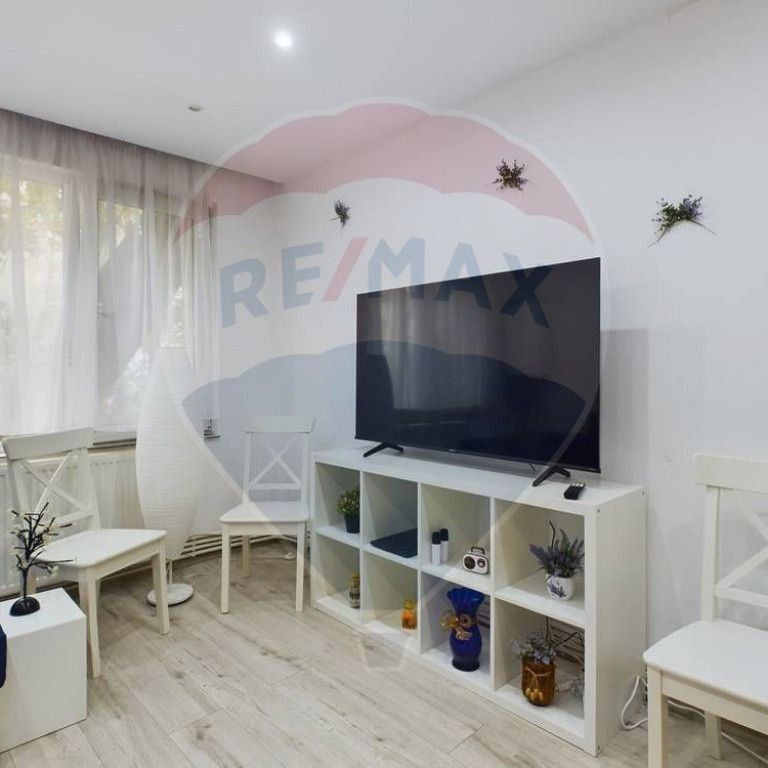 Garsoniera de inchiriat in zona Judetean - Photo 1