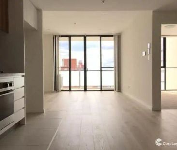 “MODERN AND CONTEMPORARY 1 BEDROOM APARTMENT IN HURSTVILLE CBD” - Photo 5