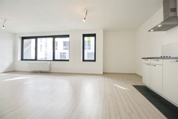 Appartement te huur - Photo 1