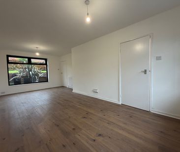 3 Bed Semi-Detached House, Larkhill Close, LS8 - Photo 2