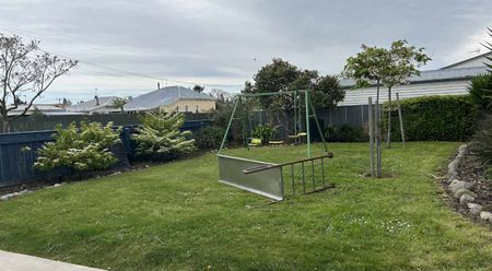 Family-Friendly Home with Space, Warmth, and Functionality - Photo 4