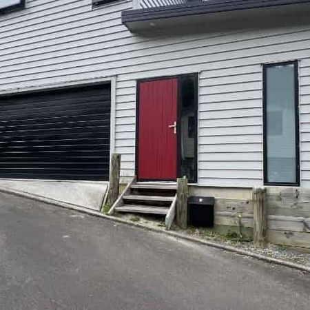 4 Bedrooms in Stokes Valley - Photo 4