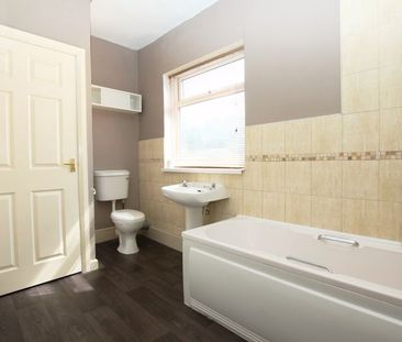 High Street, Newchapel - Photo 6