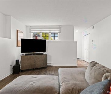 À Louer — Grand Logement Moderne Et Lumi - Photo 2