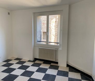 Location appartement 4 pièces 102.55 m² à Les Vans (07140) - Photo 1