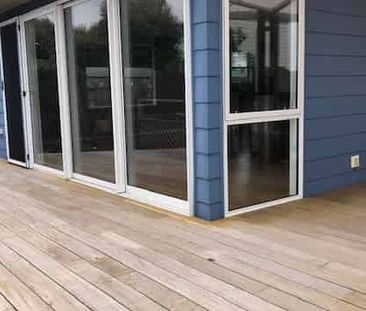 Family Home - Photo 2