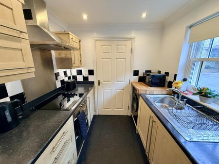 1 bedroom apartment to rent - Photo 4