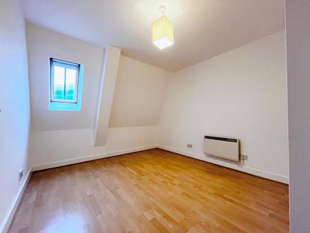 2 bedroom duplex to rent - Photo 3