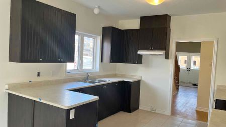 For Lease - 25 HUNTSWORTH Avenue, Thorold, Ontario - Photo 3