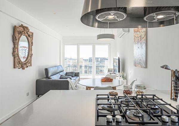 APARTAMENTO T3 MOBILADO EM CARNAXIDE