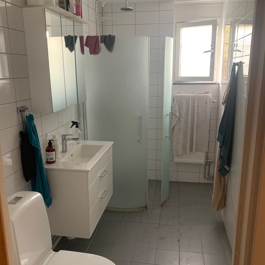 Hägerstens Allé - Foto 1