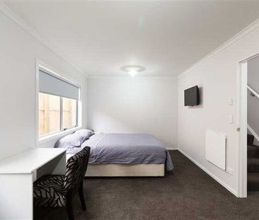 Modern Furnished Studio Rooms – Prime Lorne Street Location Located... - Photo 6