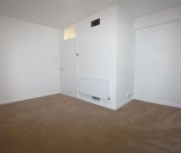 Altyre Road, East Croydon, CR0 - Photo 2