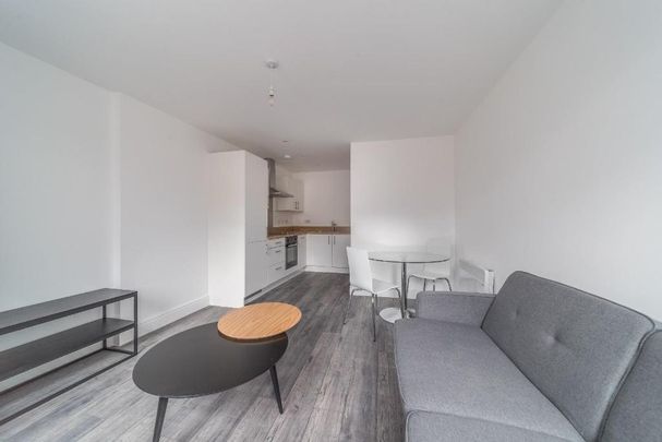 1 bedroom flat to rent - Photo 1