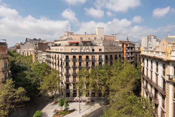 Exclusivo piso en alquiler temporal junto a Passeig de Gràcia, Barcelona - Photo 1