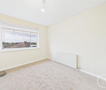 Banksfield Avenue, Yeadon, Leeds, LS19 - Photo 5