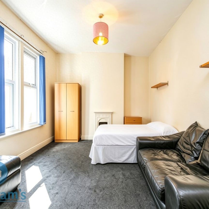 3 bed Semi-Detached House for Rent - Photo 1