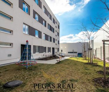 Pronájem bytu 2+kk 47 m - Fotografie 3