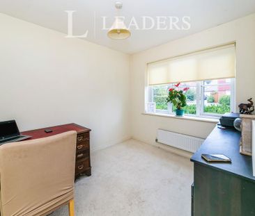 4 bedroom detached house to rent - Photo 1