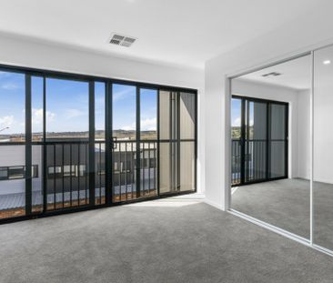 26/2 Eureka Way, Denman Prospect ACT, Belconnen - Photo 2