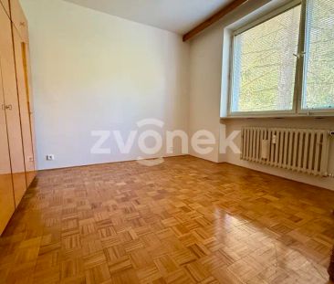 Prostorný byt 3+1 pro 4 studenty (za os. 5.500,- Kč), pěkná a klidn... - Photo 1