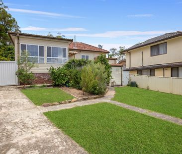 Blue Ribbon Location - Renovated 3BR Home - North Facing Backyard. - Photo 5