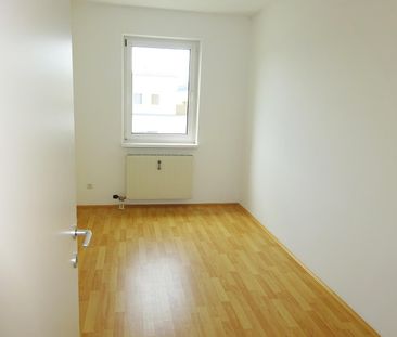 Helle, schön renovierte 3-Zimmer-Wohnung - Foto 4