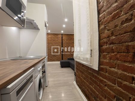 Piso en alquiler en Calle de Maudes, Ríos Rosas, Chamberí, Madrid - Photo 2