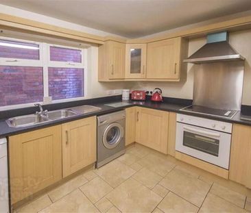 Room 3, 24 Magdala Street, Belfast, BT7 1PU - Photo 6