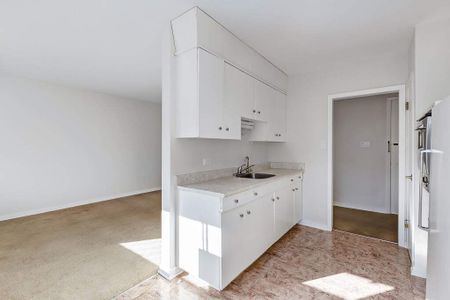 Renovated Suite - 2 Bedroom - Photo 3