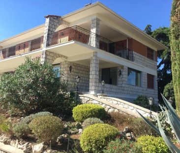 MOUGINS - BELLE VILLA 9 PIÈCES A LOUER MEUBLÉ LONGUE DURÉE - DOMAIN... - Photo 2