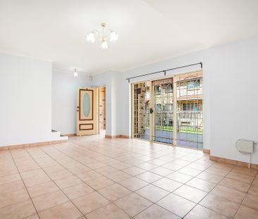 13/10-20 Fifth Avenue, Campsie NSW 2194 - Townhouse For Rent | Domain - Photo 5