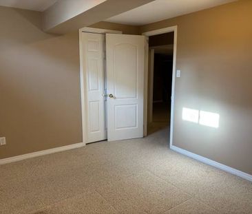 Basement apartment for rent 1 bed + den + bath in Mississauga $1,70... - Photo 2