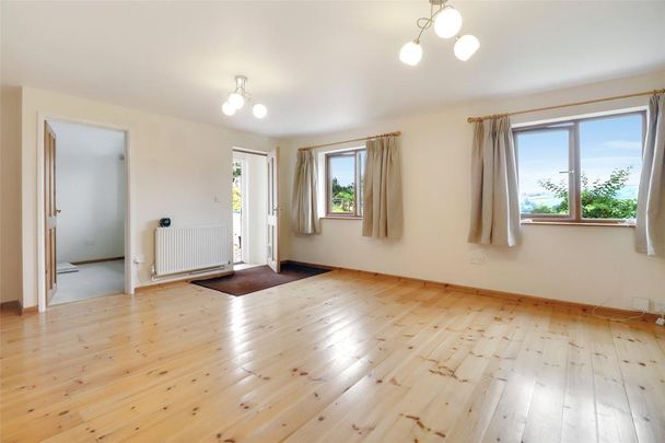 2 bedroom bungalow to rent - Photo 1