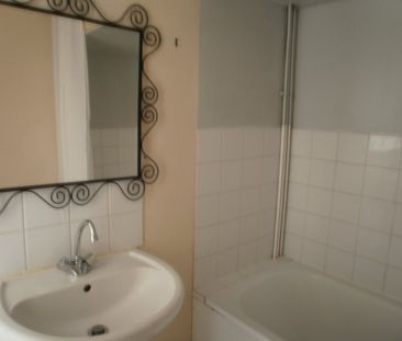 Location Appartement 2 pièces 39m² - Photo 2