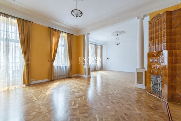 Piękny apartament w odrestaurowanej kamienicy - Photo 1