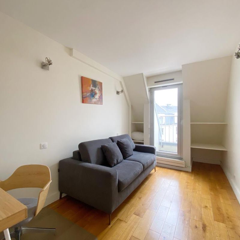 Location Appartement 4 pièces Meublé 85m² PARIS 1er - Photo 1