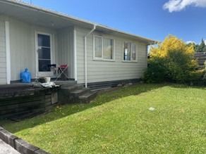 Spacious Family Home with Modern Comforts - Mangakakahi - Photo 2