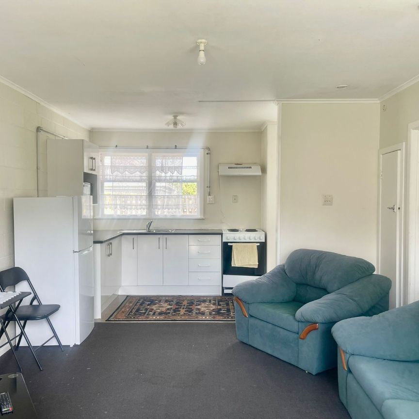 MANUREWA, 1 BEDROOM - Photo 1