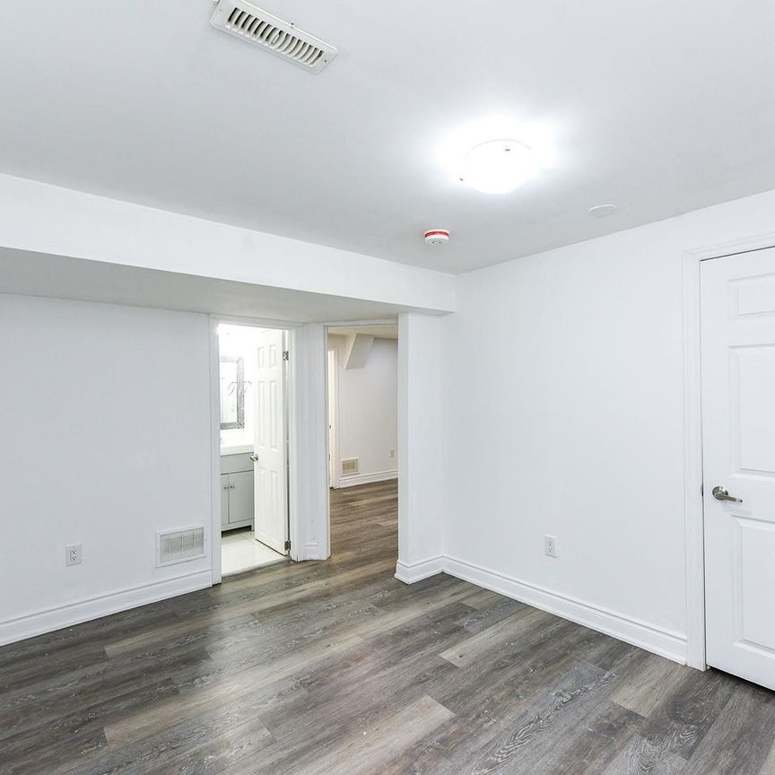 For Lease - 14 Paramount Place, Brampton, Ontario - Photo 1