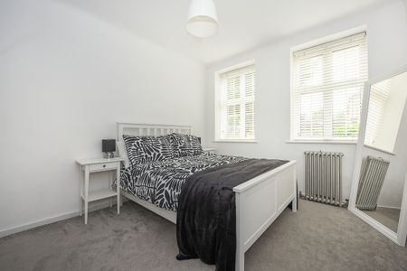 3 bedroom flat to rent - Photo 5