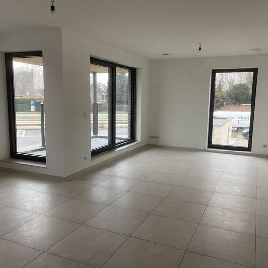 Appartement te huur - Foto 1