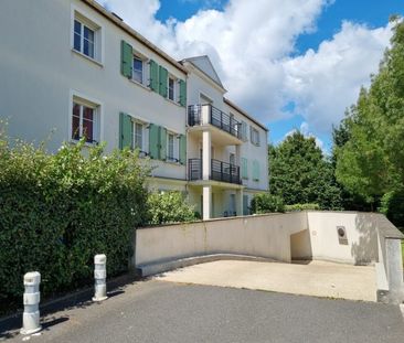 A LOUER - F2 MEUBLÉ + BALCON + PARKING - Photo 3